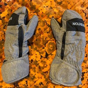 Burton boys or girls 4T mittens